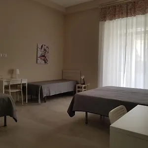 احجز هنا