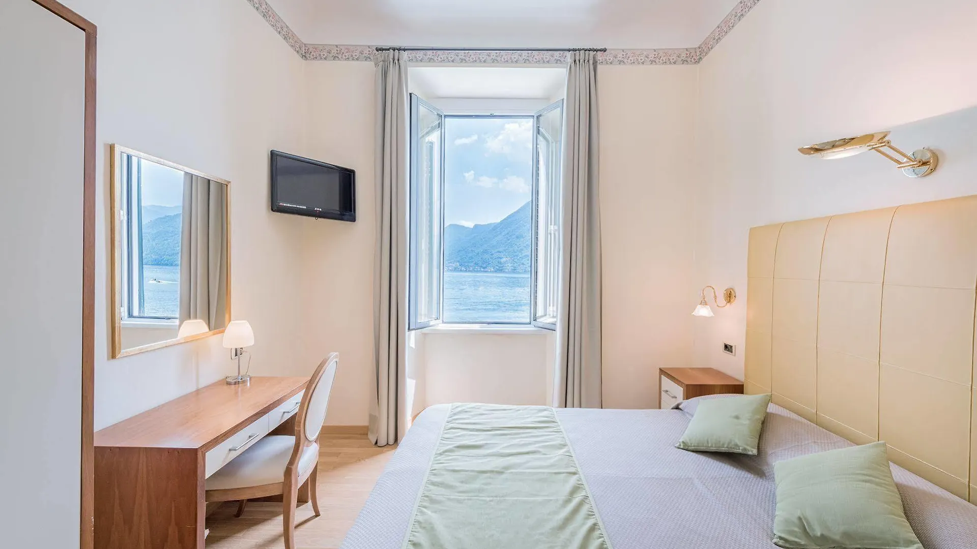 Villa Belvedere Como Lake Relais Argegno 3*,